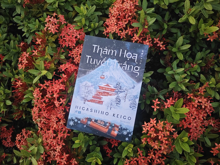 thảm họa tuyết trắng higashino keigo