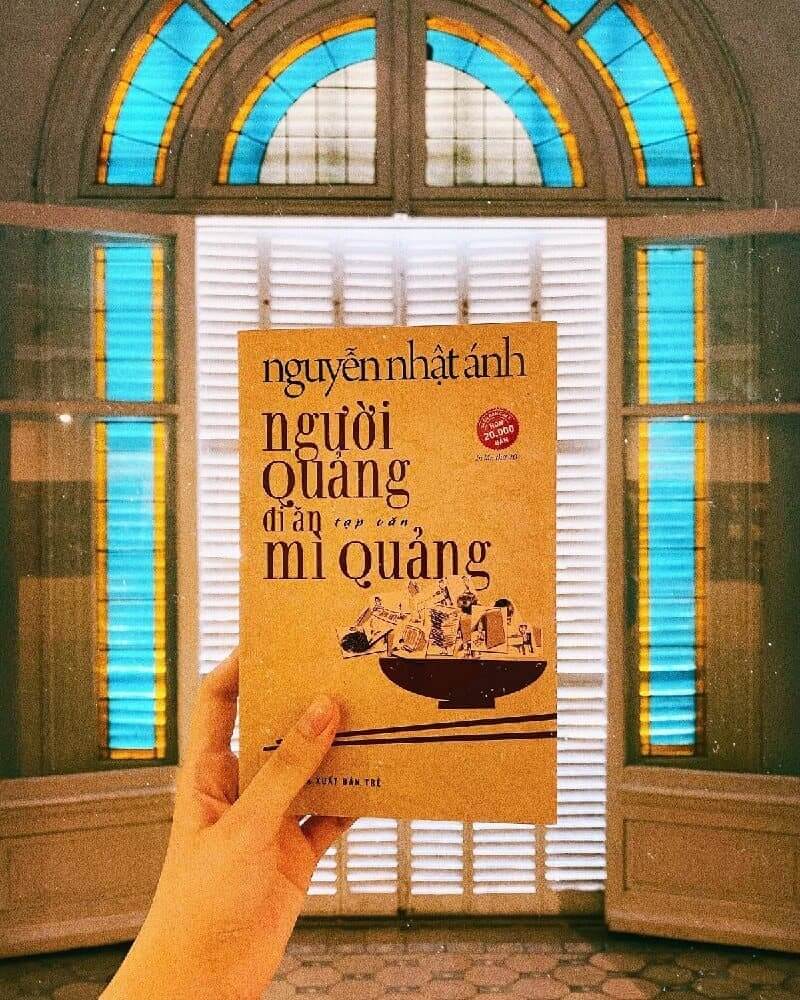 Nguoi Quang di an my quang Reviewsach.net tulanhaingan