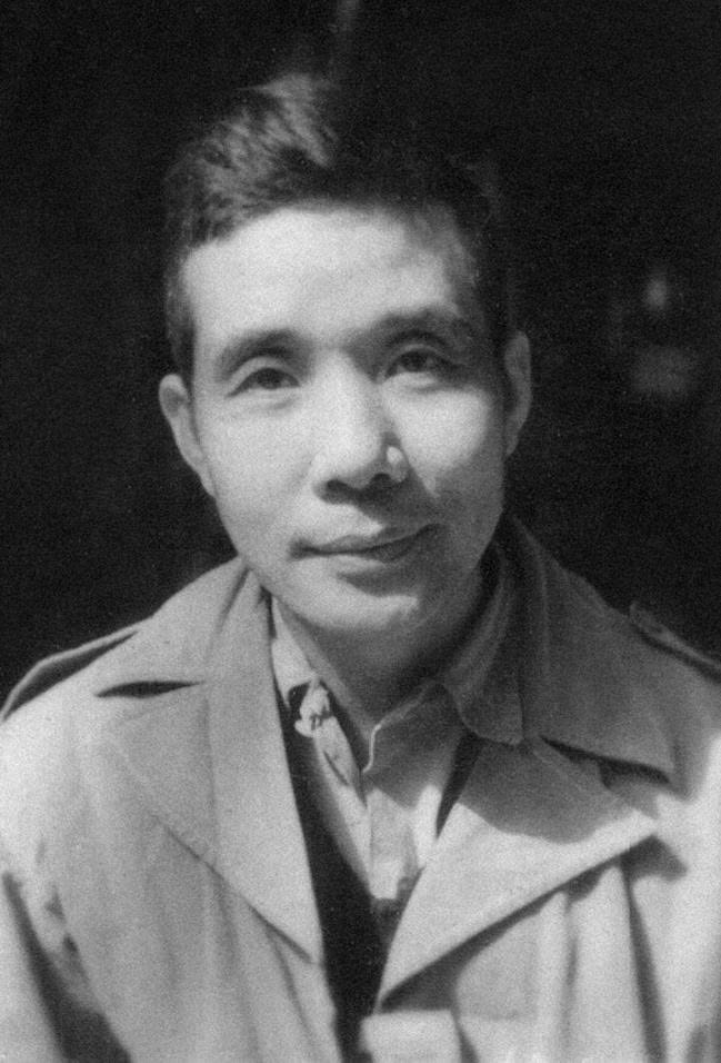 Nha van Nguyen Huy Tuong Reviewsach.net