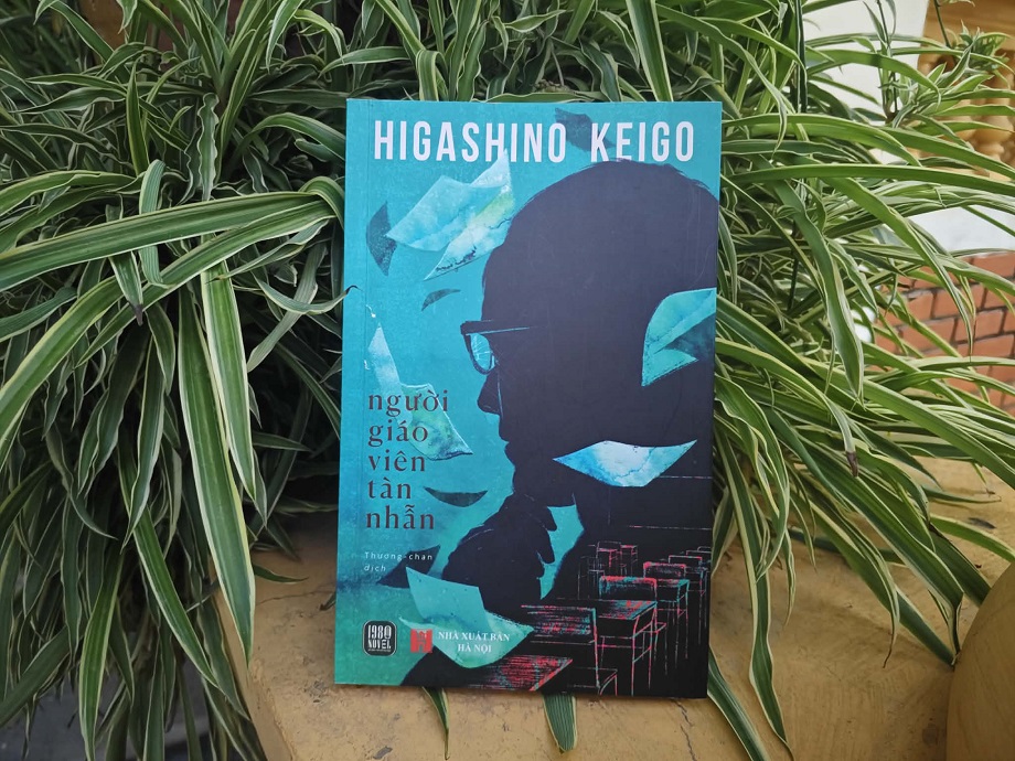 người giáo viên tàn nhẫn higashino keigo review